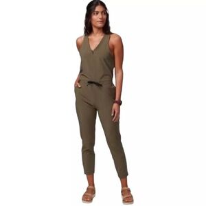 Backcountry olive Green Sleeveless V-Neck Jumpsuit romper NWTS size XL outdoors